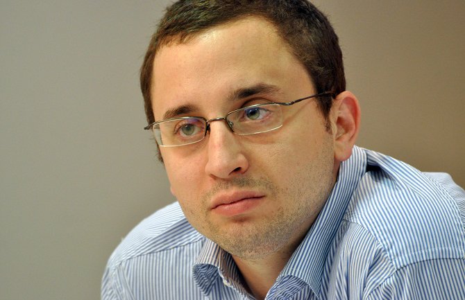  Zaustviti spiralu nasilja