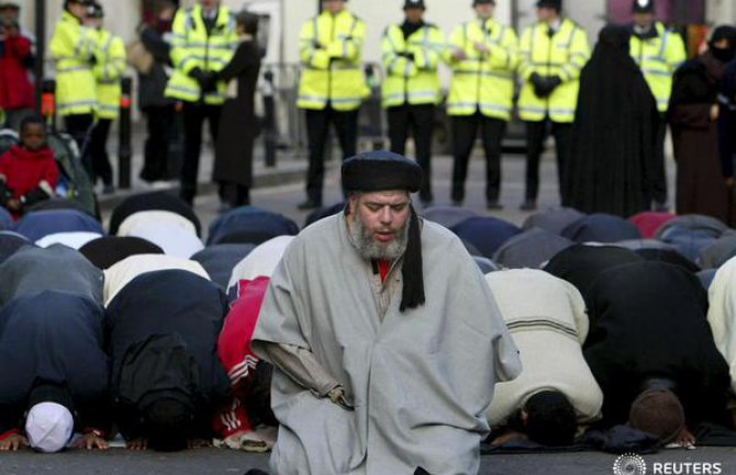 SAD: Radikalni muslimanski učenjak osuđen na doživotni zatvor