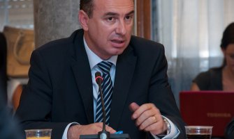 Đeka pozvao Đeljošaja da podnese ostavku