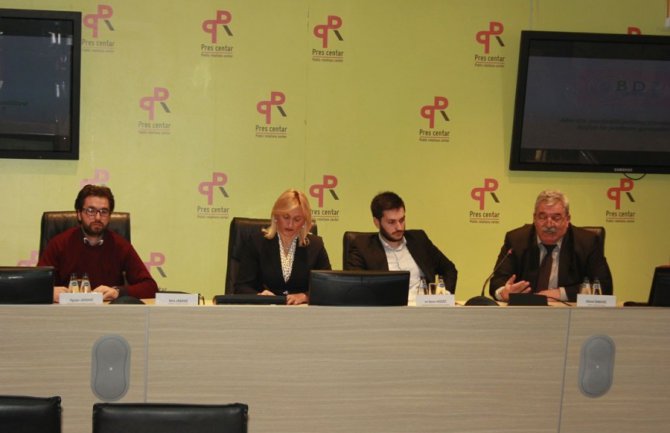 Nazivanje poslanika Muhammeda prorokom je uvreda 