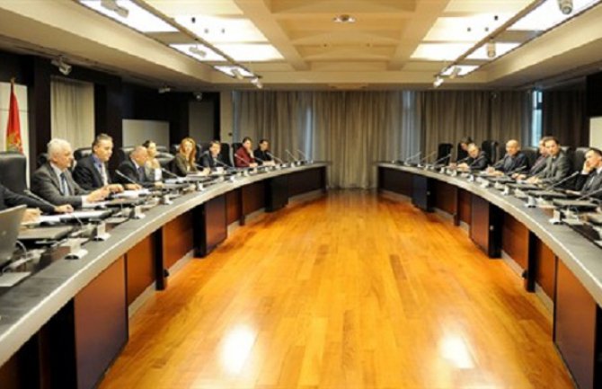  Kreirati prostor za snižavanje kamatnih stopa 