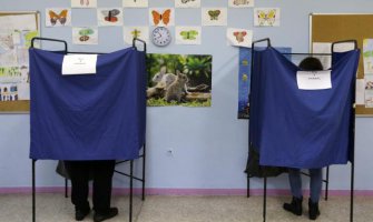 Deset miliona Grka danas bira novi saziv parlamenta