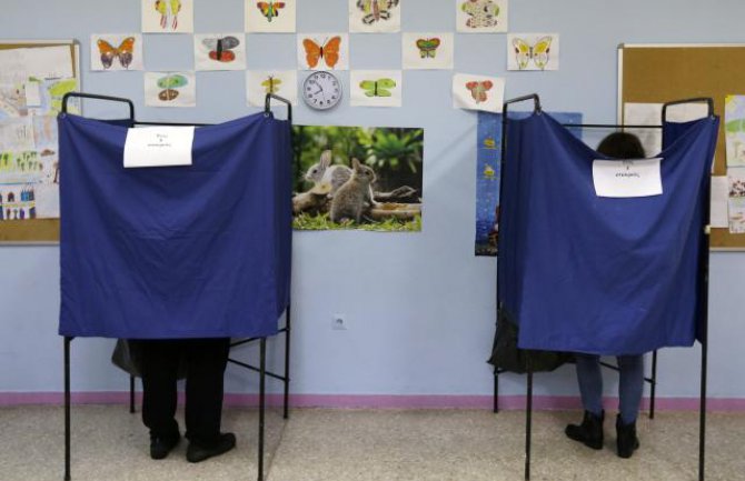 Deset miliona Grka danas bira novi saziv parlamenta