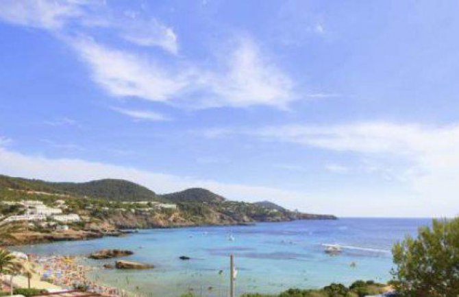 Zaprosio djevojku na litici, ona pala i poginula