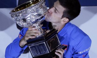 Novak udvostručio prednost nad Federerom 