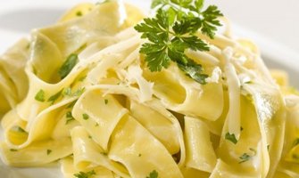 Pašta sa tri vrste sira