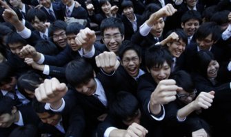 RADE PREVIŠE: Japanci će biti primorani da koriste godišnji odmor