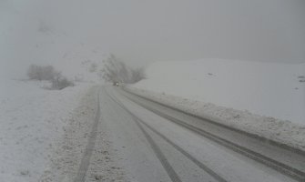 Na putnom pravcu Šavnik - Žabljak saobraćaju samo putnička vozila