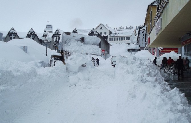 Durmitor zahvatila jaka mećava