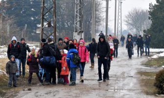 Kosovski migranti na srpsko-mađarskoj granici: Vožnja do 