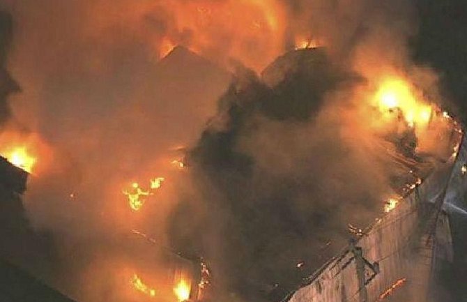 SAD: Veliki požar uništio Islamski centar