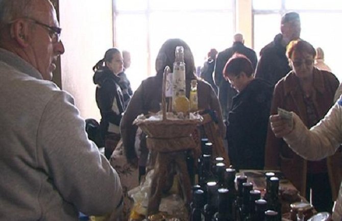  Veća podrška maslinarima