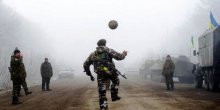 Situacija se smiruje, vojnici igraju fudbal