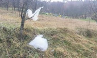 Breznica: Još jedan eko incident TE Pljevlja - pjenaste lopte ugrožavale saobraćaj