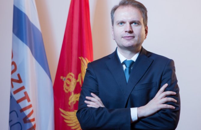 Perić: Zakon za podršku najtalentovanjim studentima 