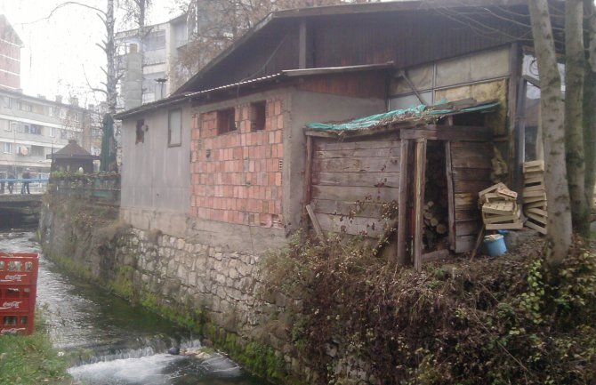 Komunalna policija u Pljevljima nekom majka -  nekom maćeha