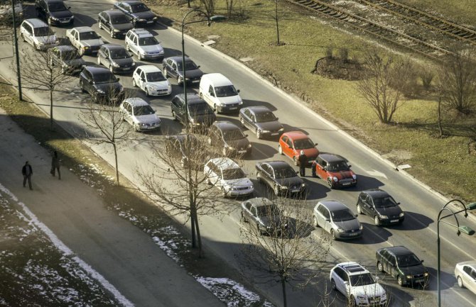 Na balkanskim putevima godišnje pogine oko 1.700 osoba, 65 poginulih u CG u 2014. 