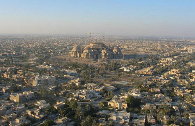  Zekra Alvač, prva žena  gradonačelnica Bagdada