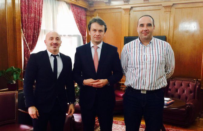 Unapređenje primjene policijskih ovlašćenja prema građanima