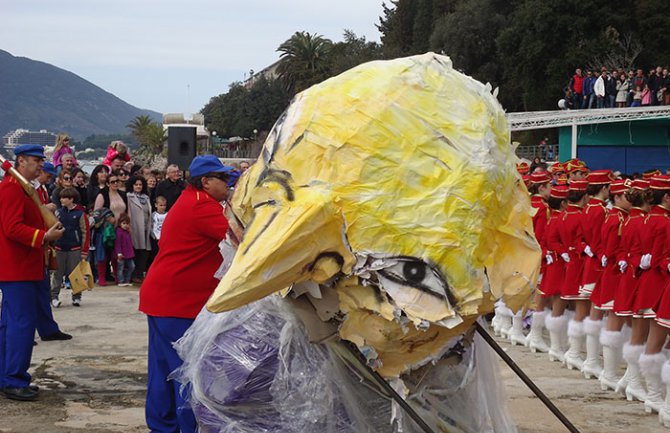Karneval se raspao prije spaljivanja, Novljani razočarani