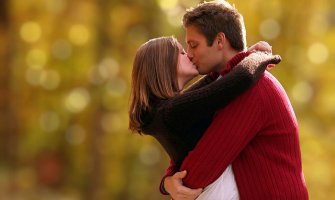 10 zanimljivih činjenica o poljupcima!