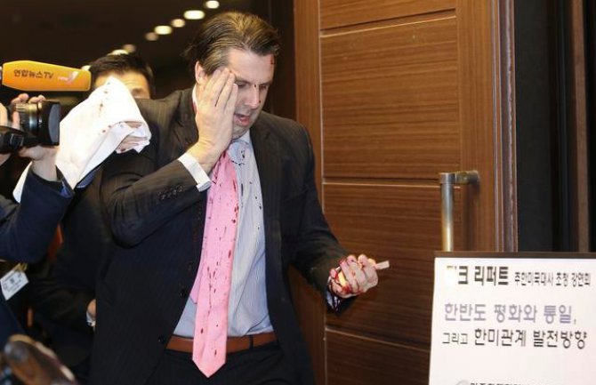 Napadač na ambasadora SAD optužen za pokušaj ubistva