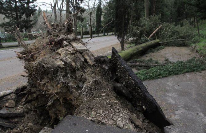 Nevrijeme u Italiji odnijelo dva života