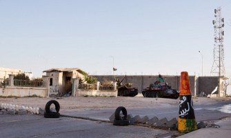 Osam čuvara ubijeno u napadu na naftno polje