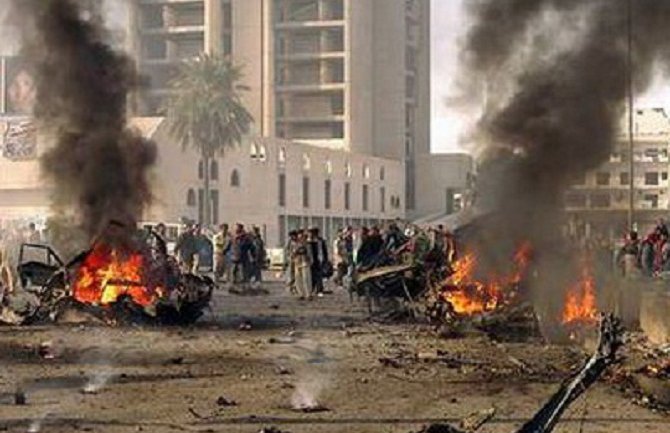 Poginulo pet, a otete 22 osobe 