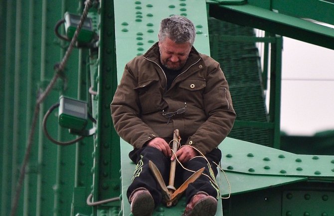 Kraj drame na Željezničkom mostu u Beogradu(VIDEO)