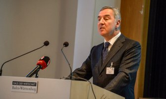 Đukanović: Možemo lako skliznuti s evropskog puta