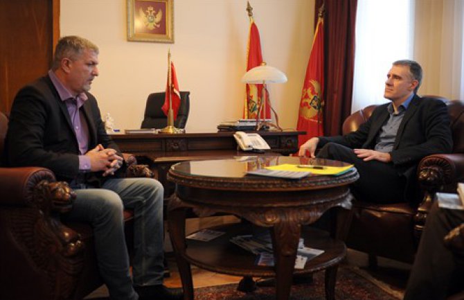 Lukšić potpisao Deklaraciju o bezbjednosti u saobraćaju