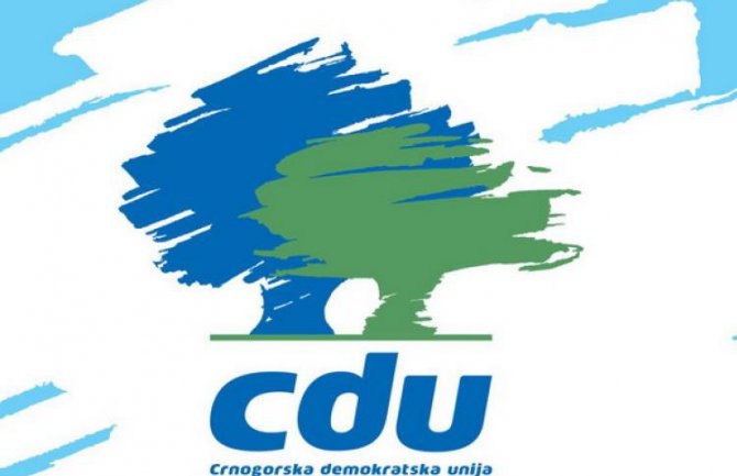 Država da obezbjedi ravnopravnost ćirilice i latinice