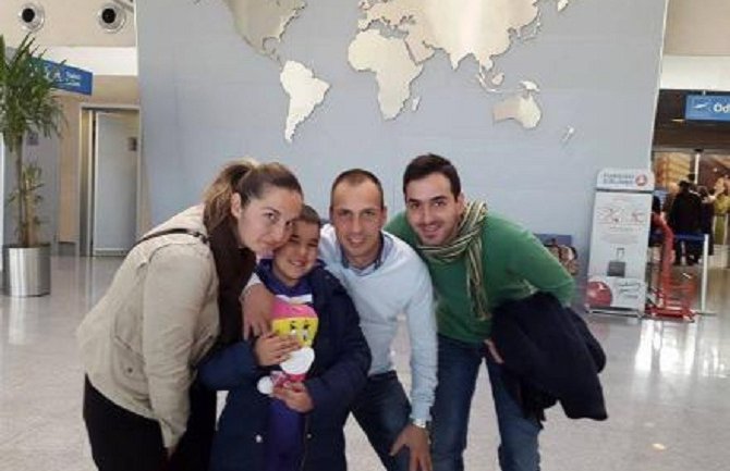 Marija Martinović otputovala na operaciju u SAD