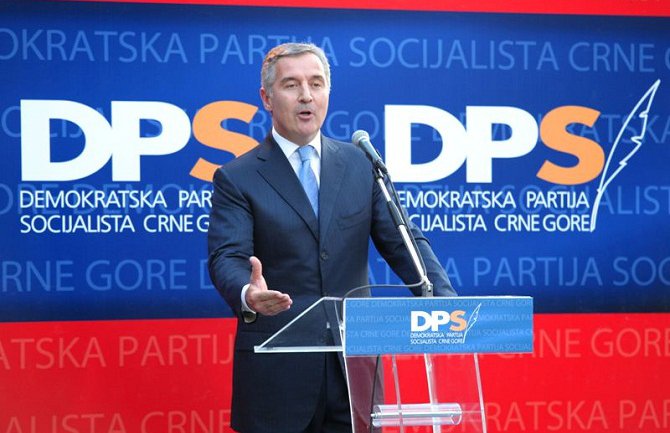 Svi mjesni odbori DPS-a predložili Đukanovića za ponovnog lidera stranke