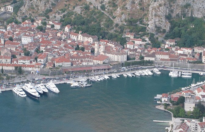 LP: Privatizacija Luke bila bi završni udarac Kotoru