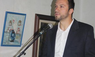 Promjena ustava o islamskoj zajednici cijepa muslimane