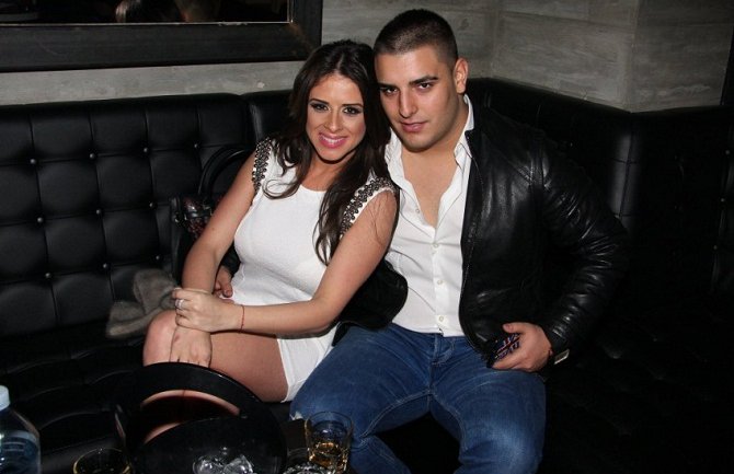 Darkova ćerka progovorila sa tri mjeseca