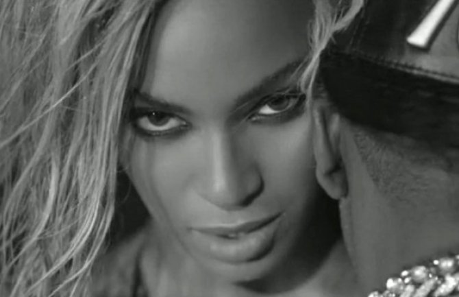 Kako zvuče Bijonse i Kris Braun u duetu? (VIDEO)