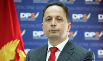 Velikodržavni projekti  postoje jedino u glavama Nebojše Medojevića i Koča Danaja 