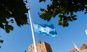 Zastava UN-a na pola koplja zbog tragedije u Somaliji