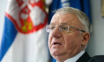 Šešelj: Englezi zakucali glogov kolac u srce lešine EU