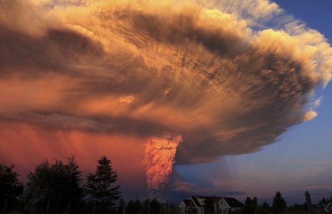 Čileanci u strahu od nove erupcije