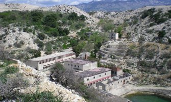 Odaju poštu stradalima na Golom otoku