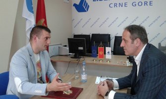 Država zanemarila Dan nezavisnosti