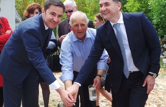 Otvoren vodovod u selu Kraćedo