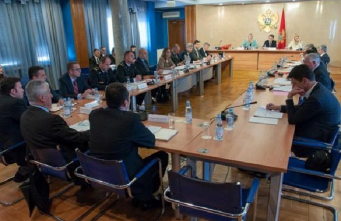 Vazdušni saobraćaj i prostor Crne Gore  bezbjedan