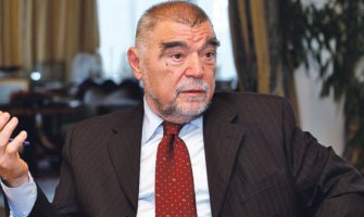 Mesić: Naći izlaz, baš uprkos politici