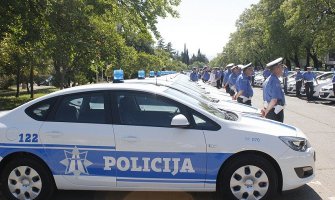 Crnogorski policajci dobili 56 novih automobila