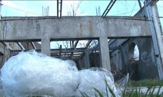 Navodno investirao milione, a napravio ruševine (FOTO)